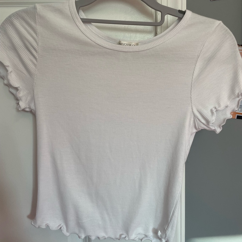 size small bozzolo white tee: semi cropped; in great condition